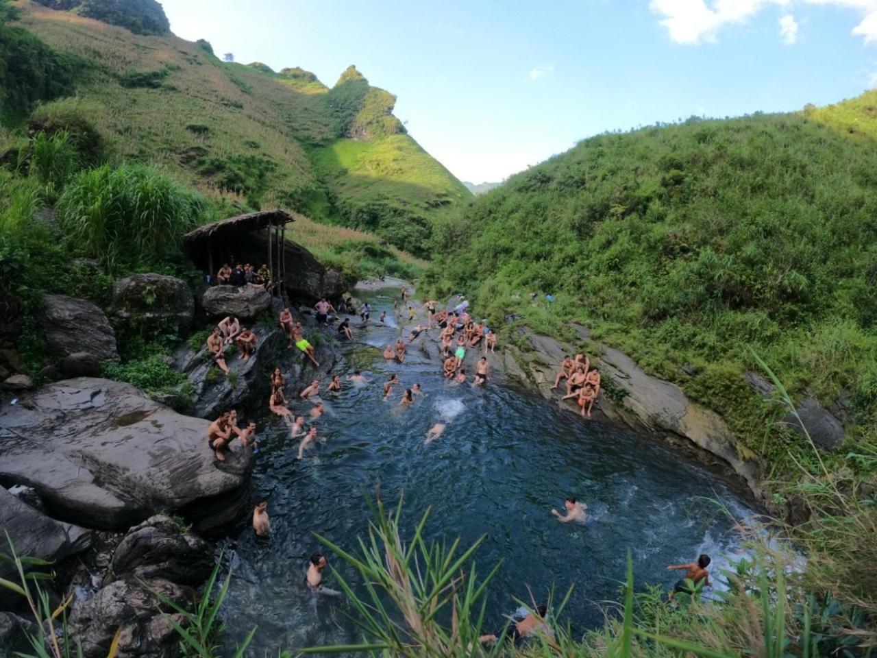 Ha Giang City Hostel Buitenkant foto